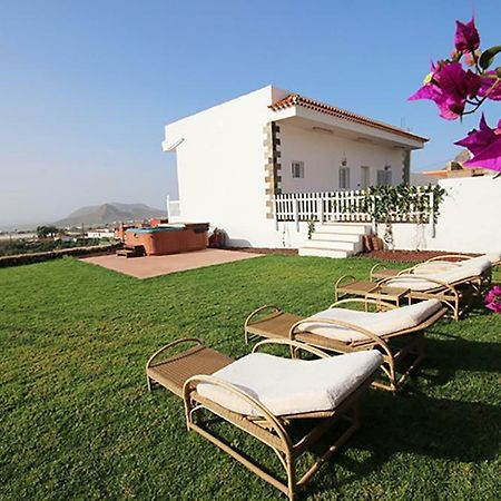 Villa Albe, Jacuzzi Con Vistas Al Mar Arona  Bagian luar foto