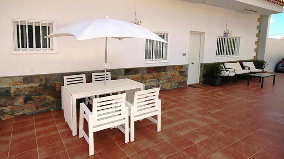 Villa Albe, Jacuzzi Con Vistas Al Mar Arona  Bagian luar foto